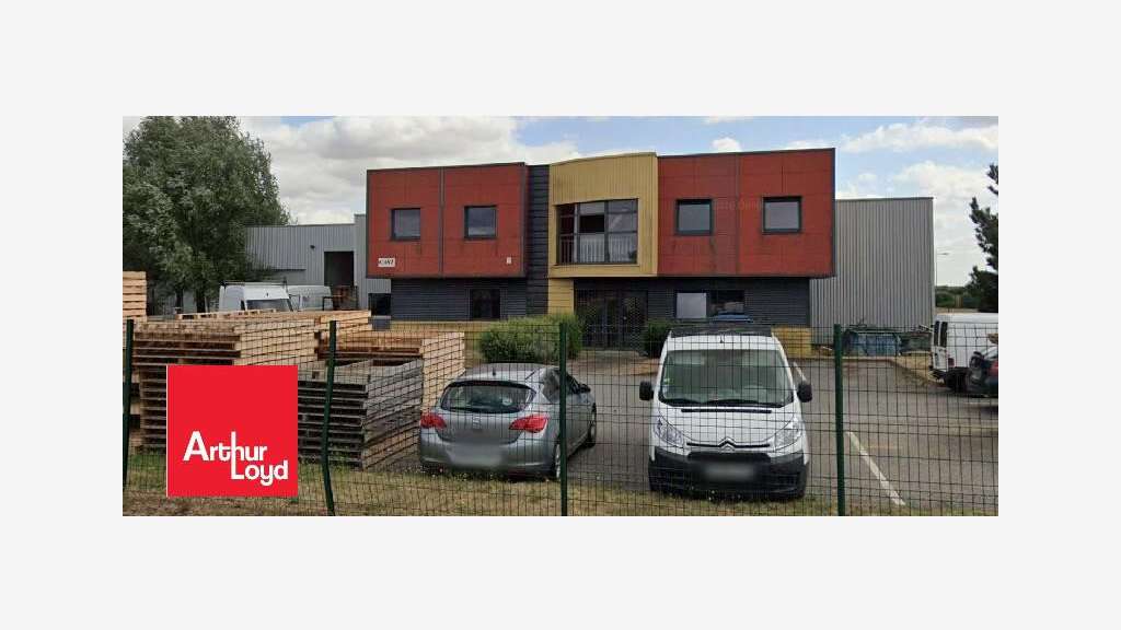 A louer cellule 940m² Portes du Sud à Vernouillet
