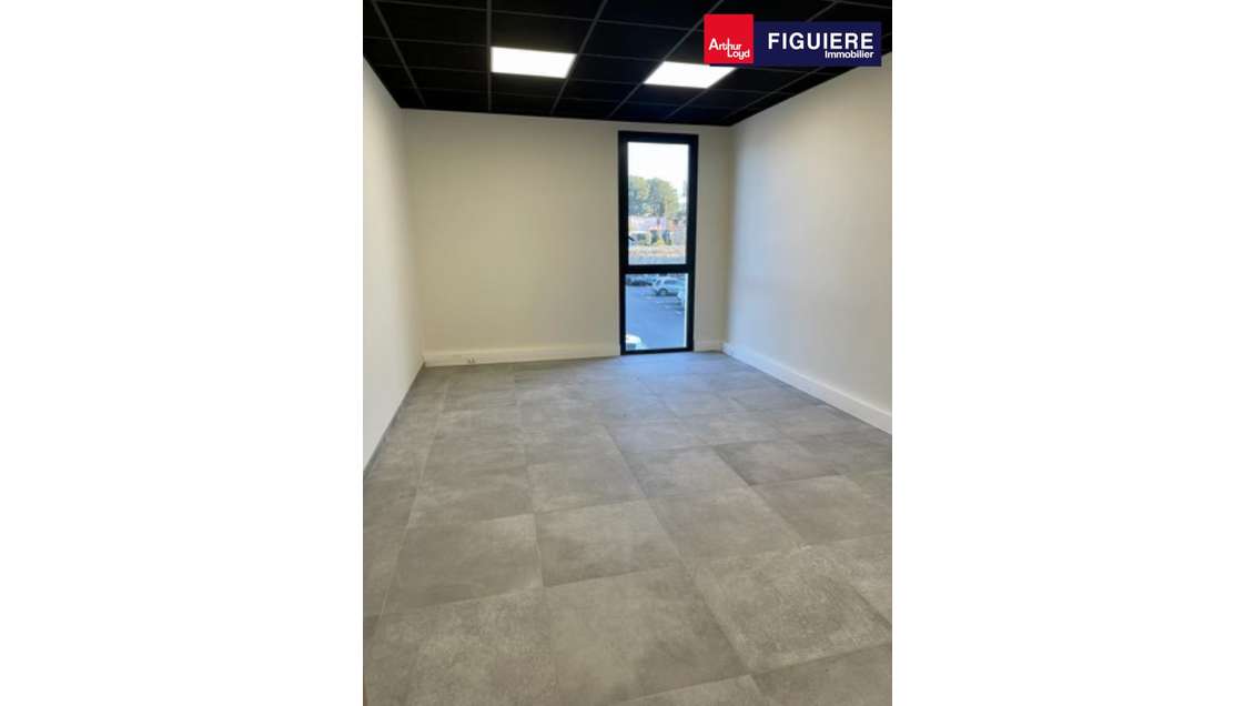 Location locaux commerciaux 20m² à Saint Cannat