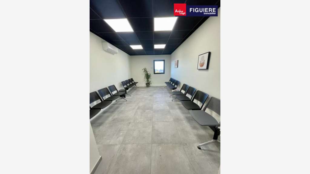 Location locaux commerciaux 20m² à Saint Cannat
