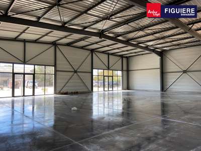 Location Locaux commerciaux - Boutiques à Saint-Cannat