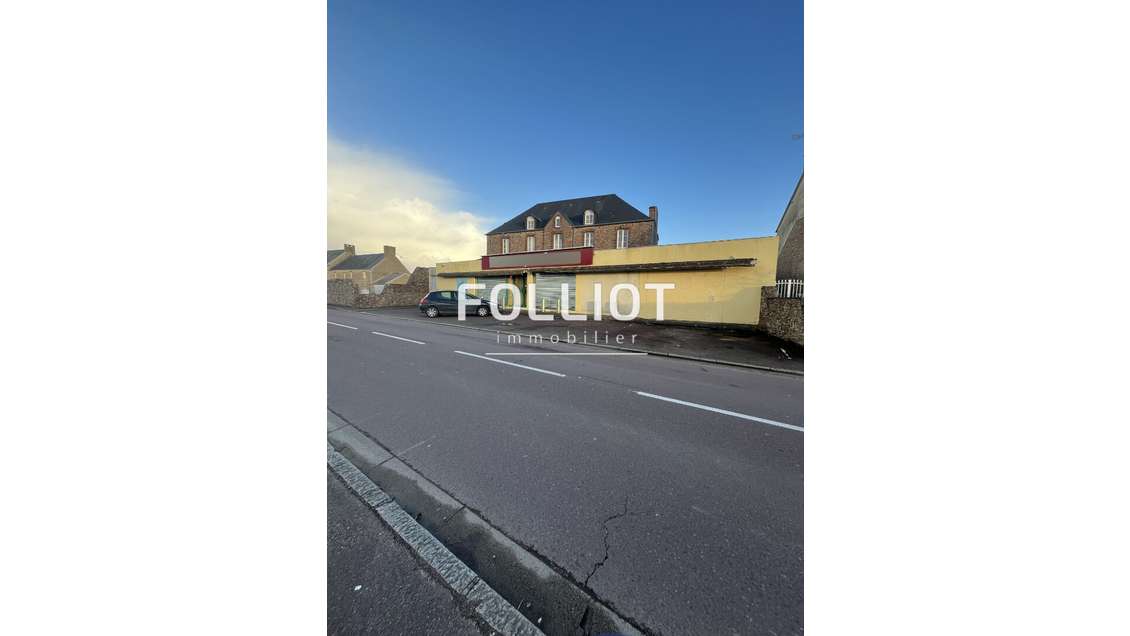 À louer locaux de 340m² à Créances