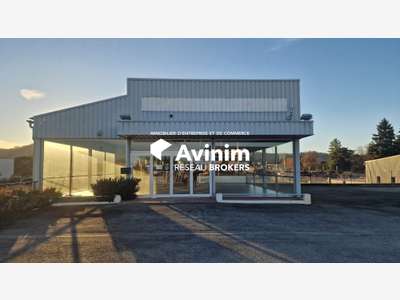 Locaux 975m² sur 4017m² à louer à Aigues-Juntes