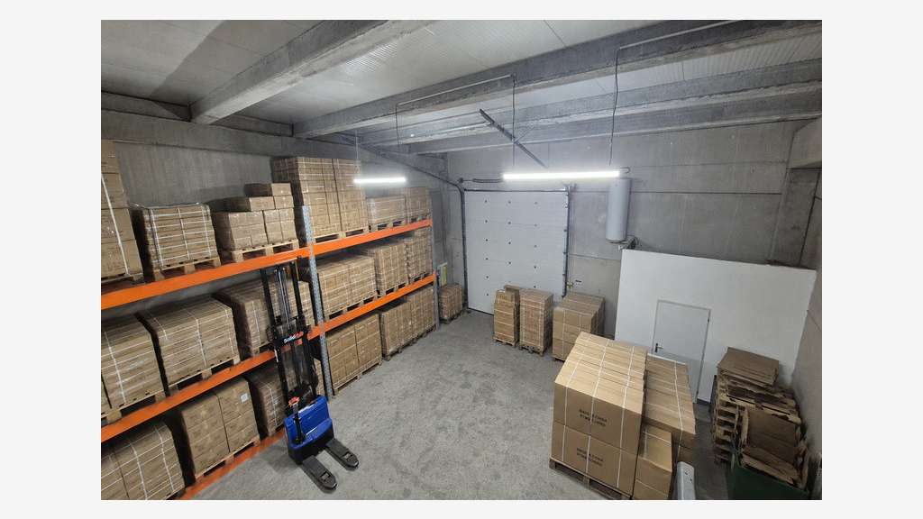 Locaux d'activités neufs 325m² à louer à Béziers
