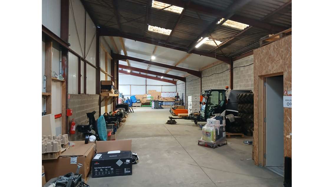 Local d'activité de 600m² à louer Château Gontier