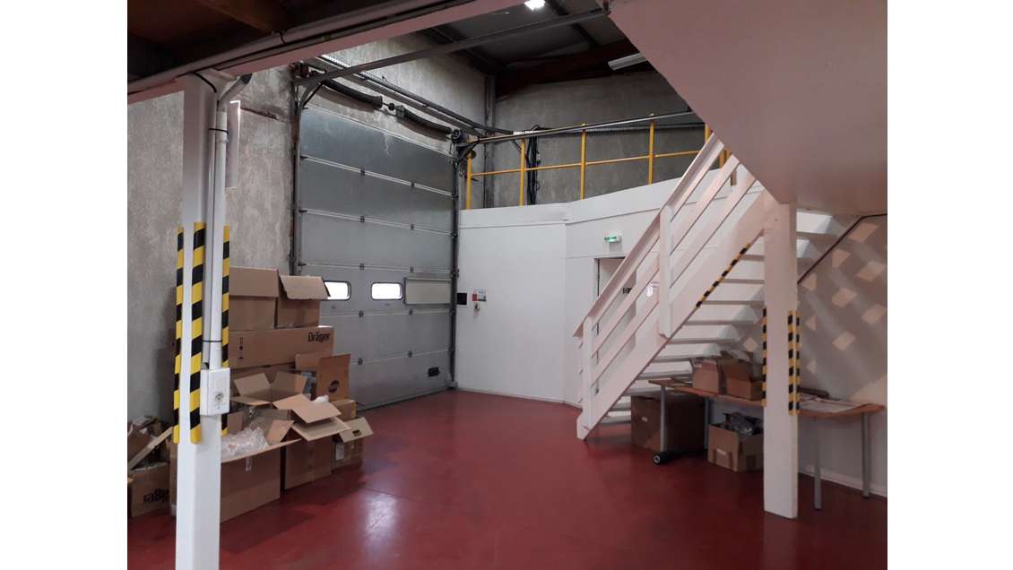 A louer local d'activité 220m² à Lyon Sud