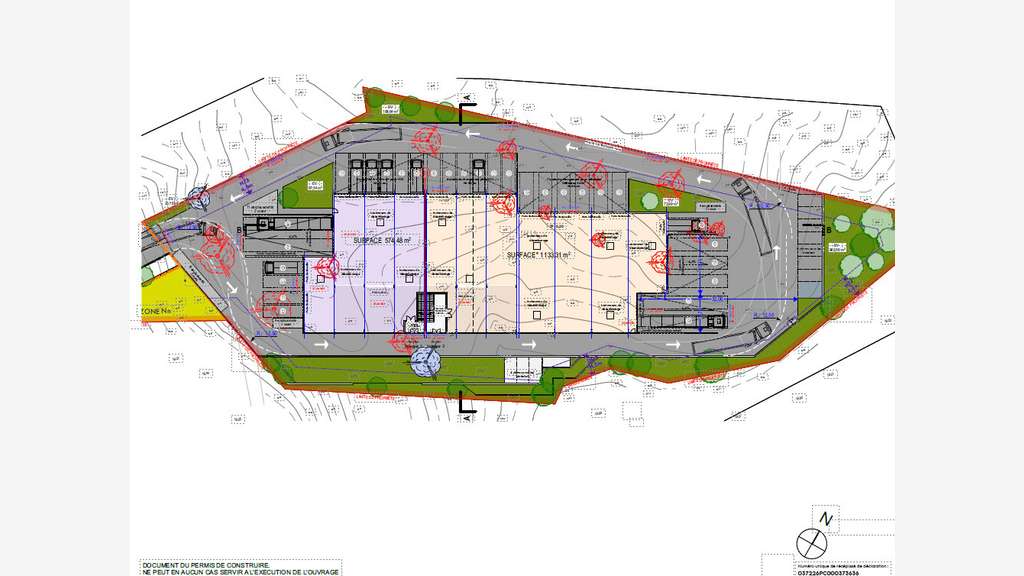 A louer locaux neufs à construire à Fréjus