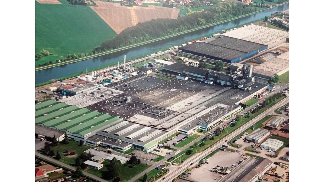 Loue locaux industriels de 4000 à 27 700m² Béthune