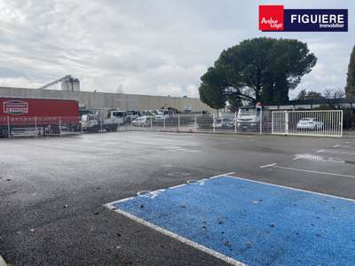 Loue cellule mixte de 1125m² en PA Aix en Provence