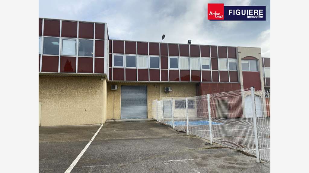 Loue cellule mixte de 1125m² en PA Aix en Provence