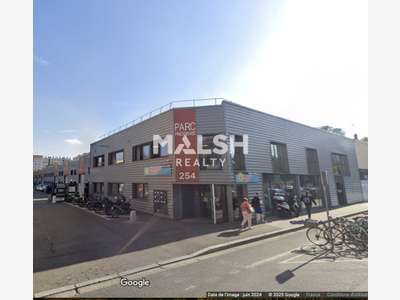 Locaux mixtes 809m² à louer à Villeurbanne