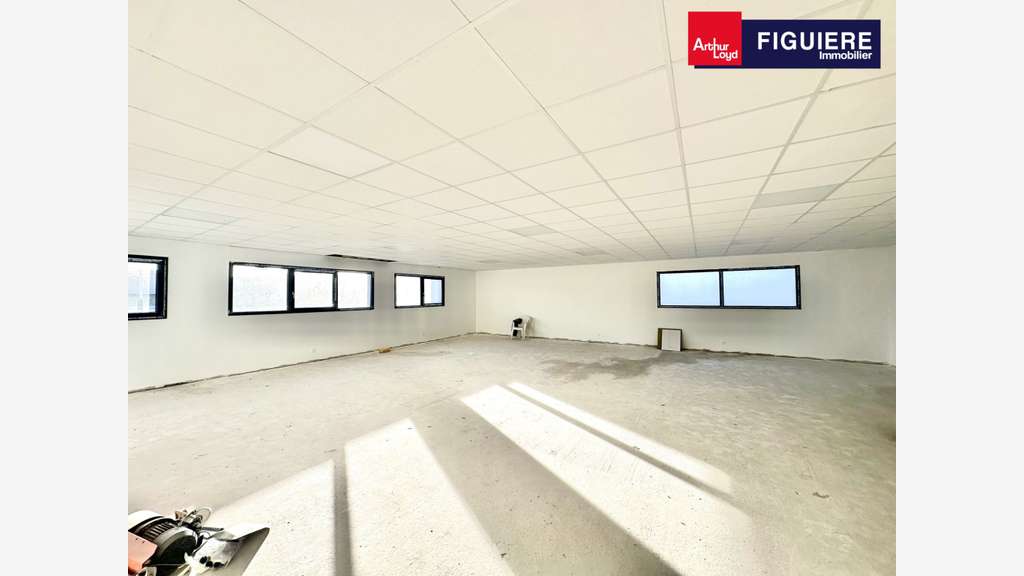 Locaux mixtes 505m² à louer en ZA Pennes Mirabeau