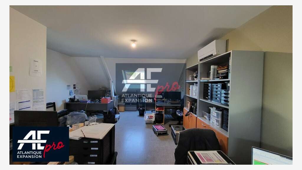 A louer locaux activités-bureaux à St Nazaire