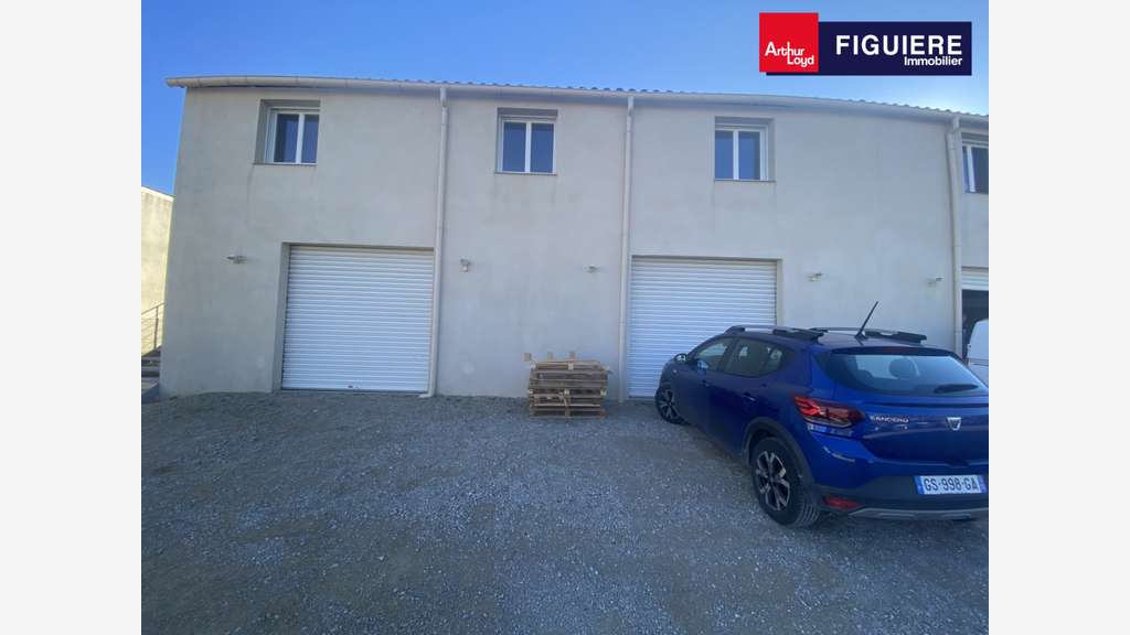 Locaux mixtes 246m² à louer à Salon-de-Provence
