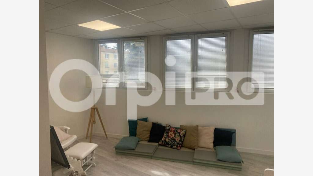 A louer bureaux prof médicales 45m² à Manosque