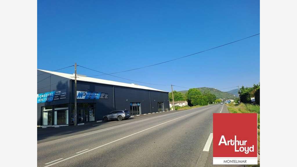 Local commercial 428m² à louer à Loriol sur Drome