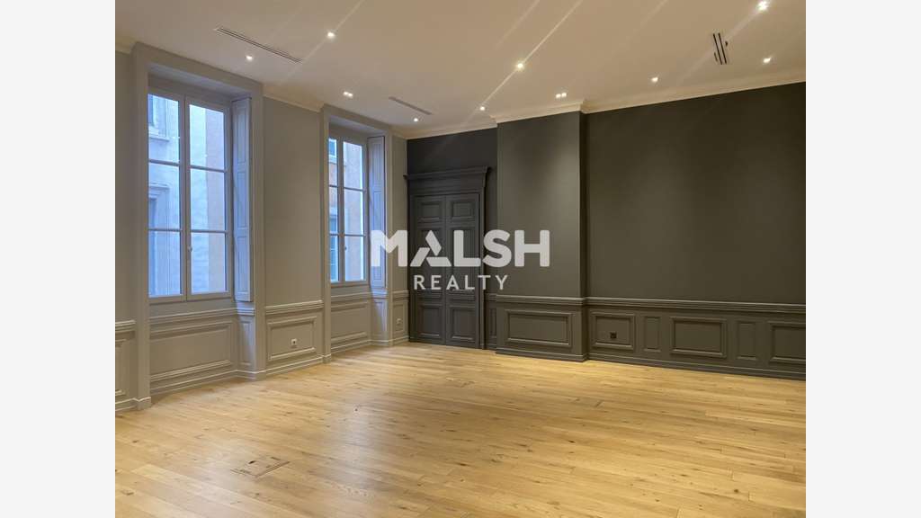 Bureaux à louer 153m² + cave de 21m² à Lyon 69001