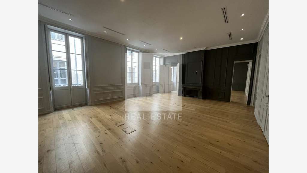 A louer bureaux de 176m² à Lyon 69001 presqu'ïle