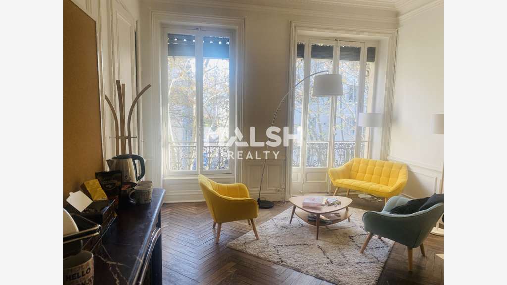 Bureaux de 340m² à louer à Lyon 69003 Préfecture