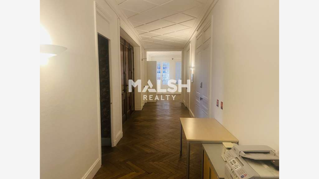 Bureaux de 340m² à louer à Lyon 69003 Préfecture