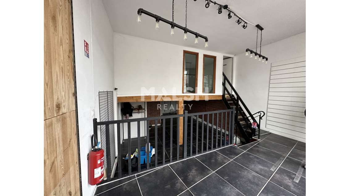 Local commercial de 70m² à louer à Lyon 69009