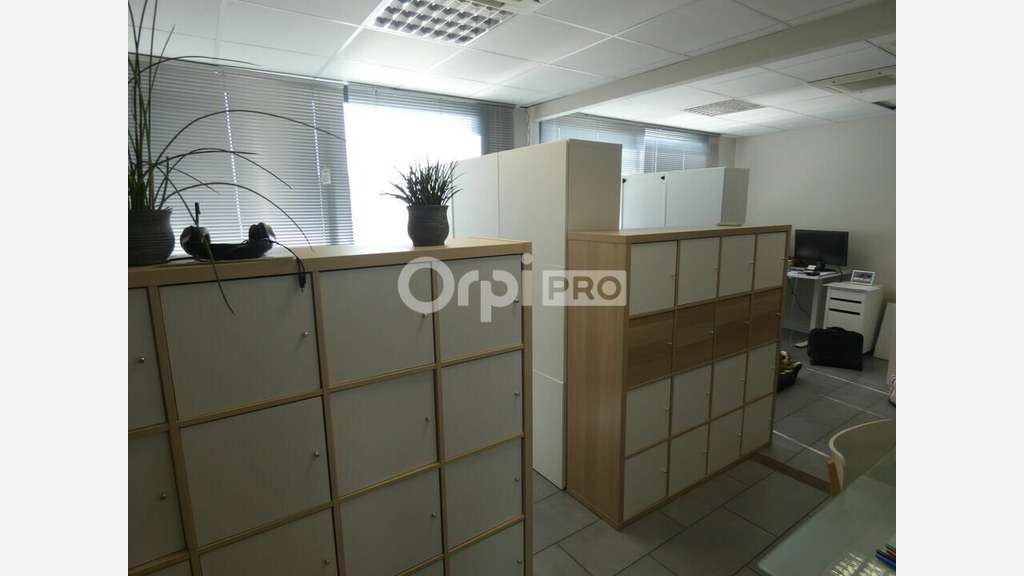 A louer locaux professionnels 27m² RDC à Manosque