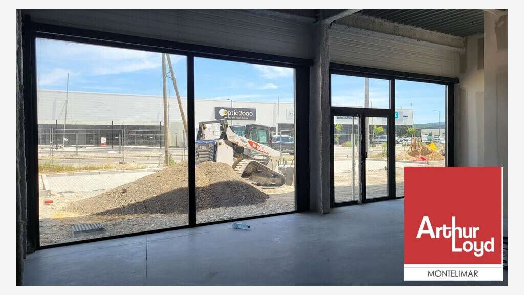 Local commercial de 309m² à louer à Montélimar