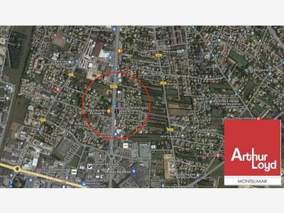 Local commercial de 309m² à louer à Montélimar