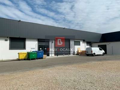 Location Locaux commerciaux - Boutiques à Morières-lès-Avignon