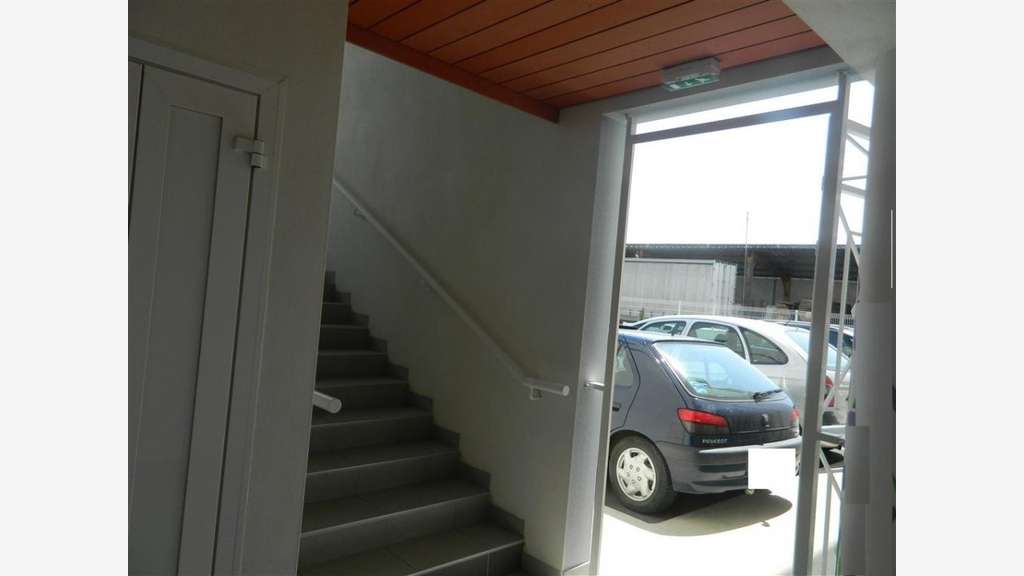 Location bureaux 25m² R+1 proche Cinéma de Muret