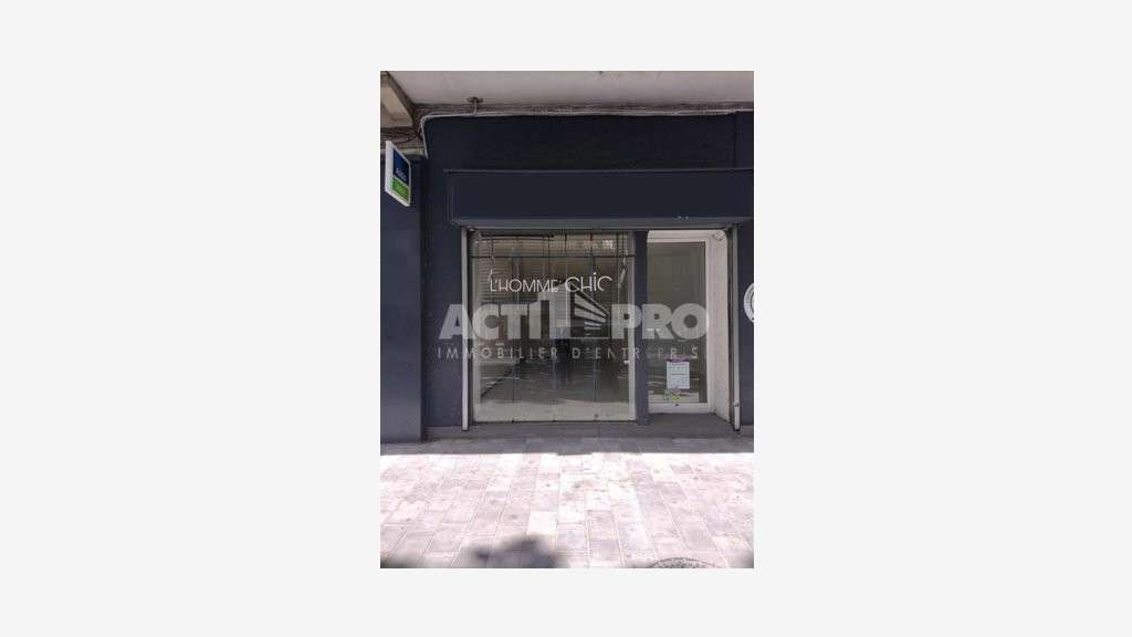 Loue local commercial 30m² + réserve à Perpignan