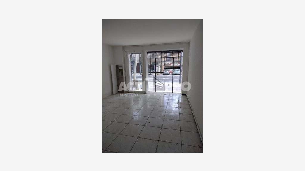 Loue local commercial 30m² + réserve à Perpignan