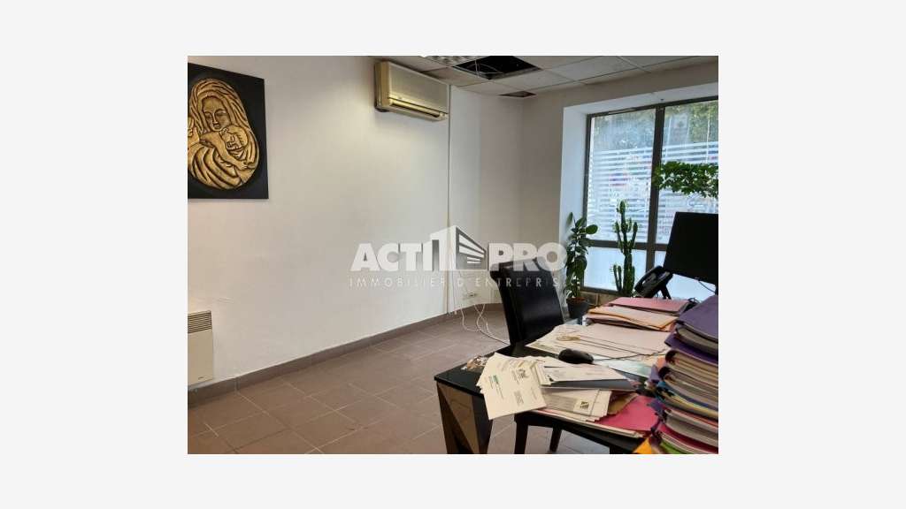 À louer local 57m² à St-Paul-de-Fenouillet centre