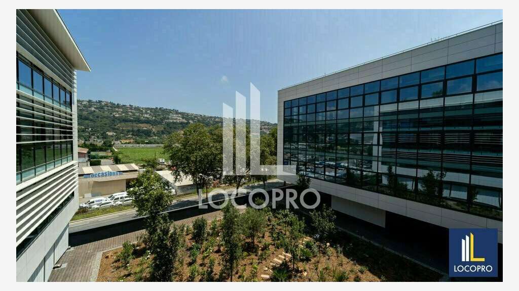 A louer bureaux 361m² R+5 à Nice Éco Vallée