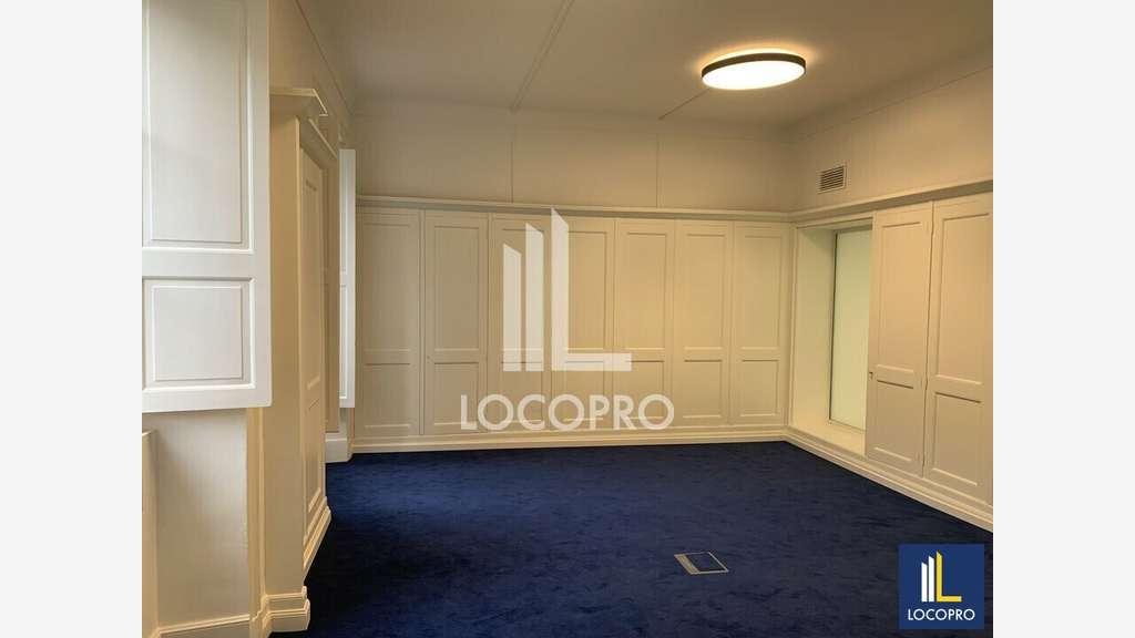 Bureaux 185m² divisibles à louer à Nice centre