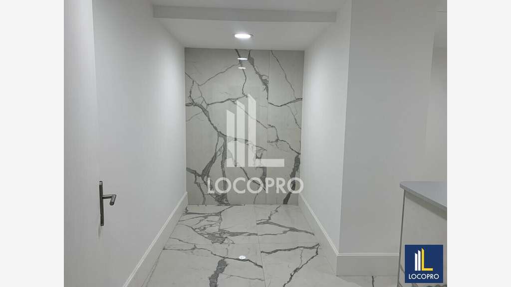 Bureaux 185m² divisibles à louer à Nice centre