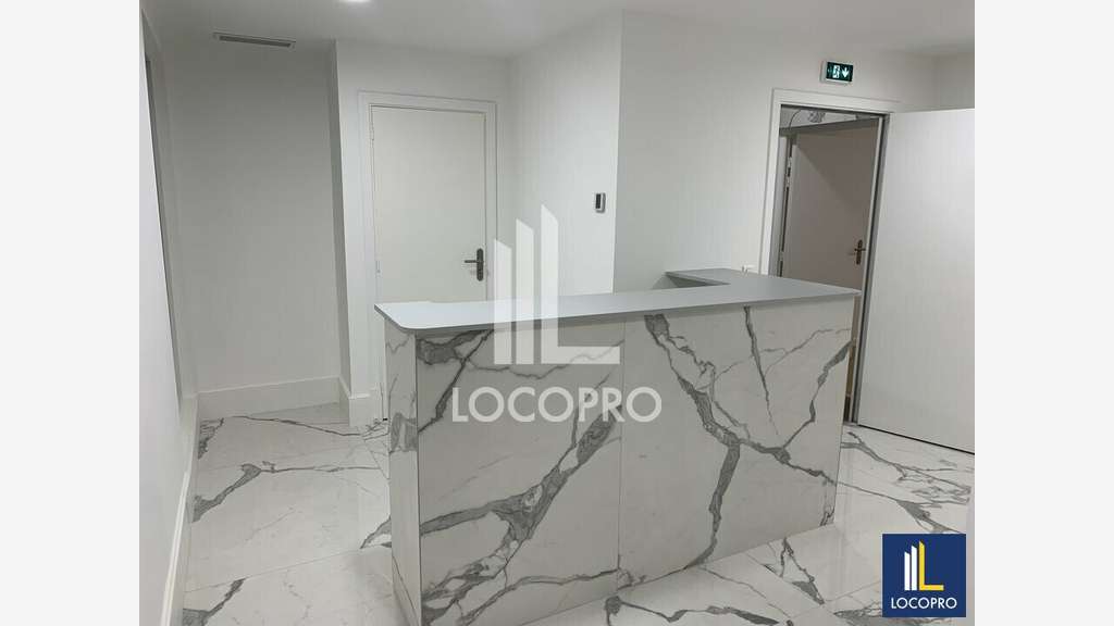 Bureaux 185m² divisibles à louer à Nice centre
