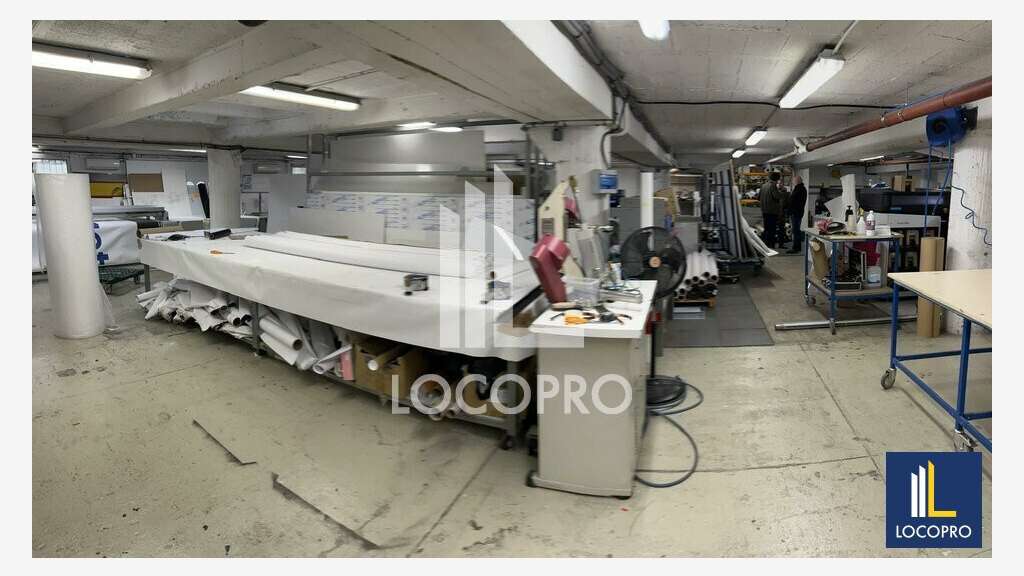 A louer local 1790m² sur axe stratégique à Nice