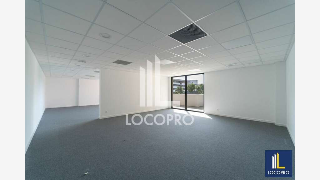 Bureaux de 200m² à louer au 2ème étage à Nice
