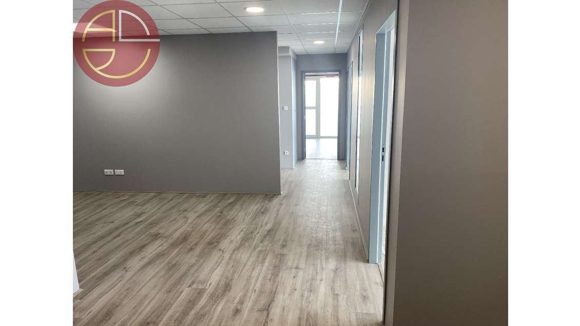 Location bureaux refaits de 120m² à l'Union