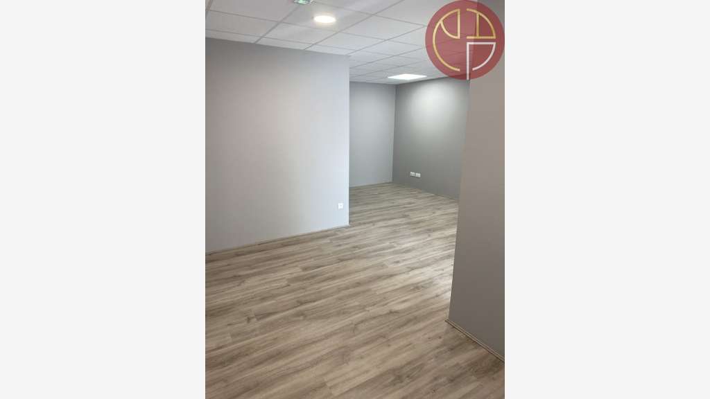 Location bureaux refaits de 120m² à l'Union