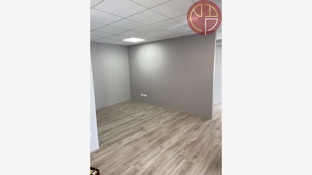 Location bureaux refaits de 120m² à l'Union