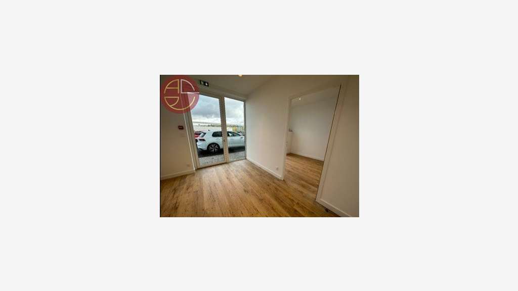 Location local d'activité de 320m² à Mondouzil