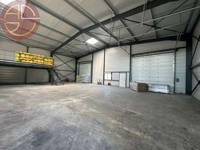 Loue local d'activité 2000m² à Montauban Albasud