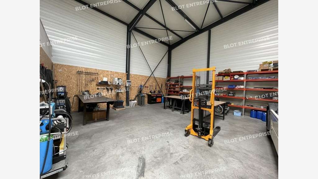 A louer local d'activité 368m² St-Aignan-Grandlieu