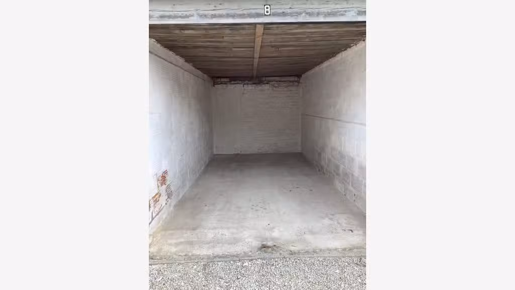 A louer parking / box - Carentan (proche gare)