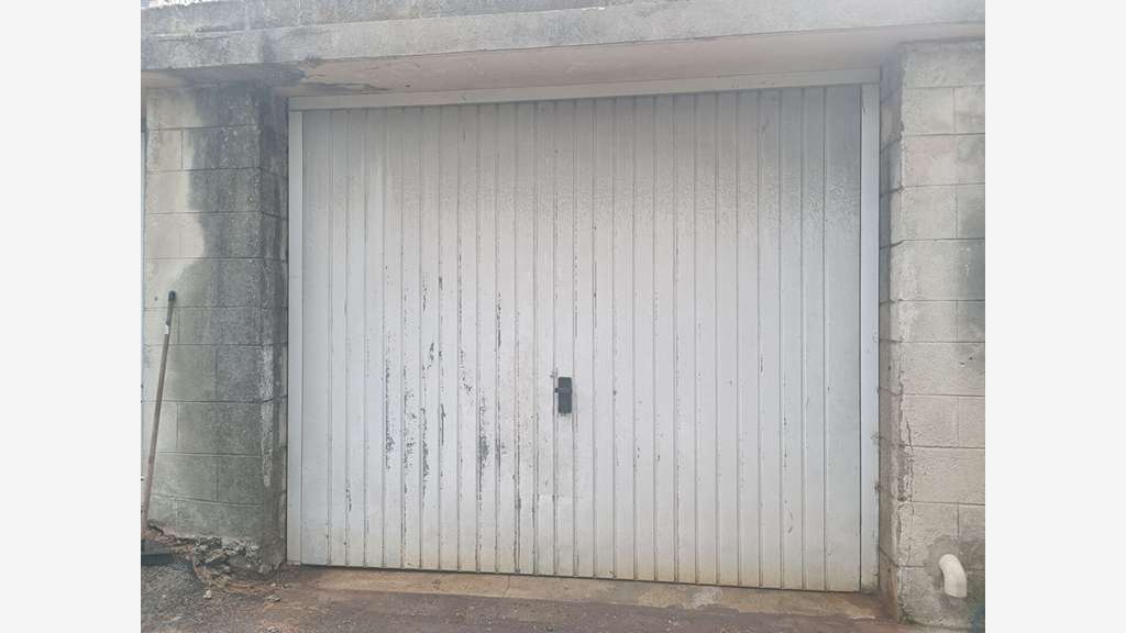 A louer garage à Istres aux Heures Claires