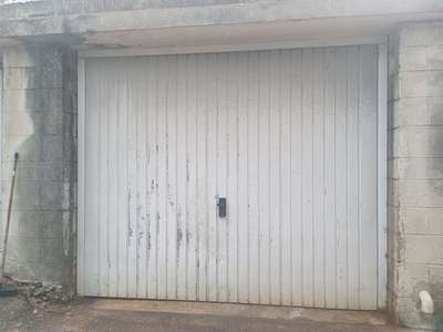A louer garage à Istres aux Heures Claires