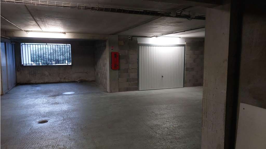 Locations box de 19m² en sous sol fermé Le Cannet