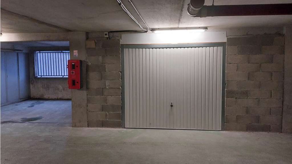 Locations box de 19m² en sous sol fermé Le Cannet