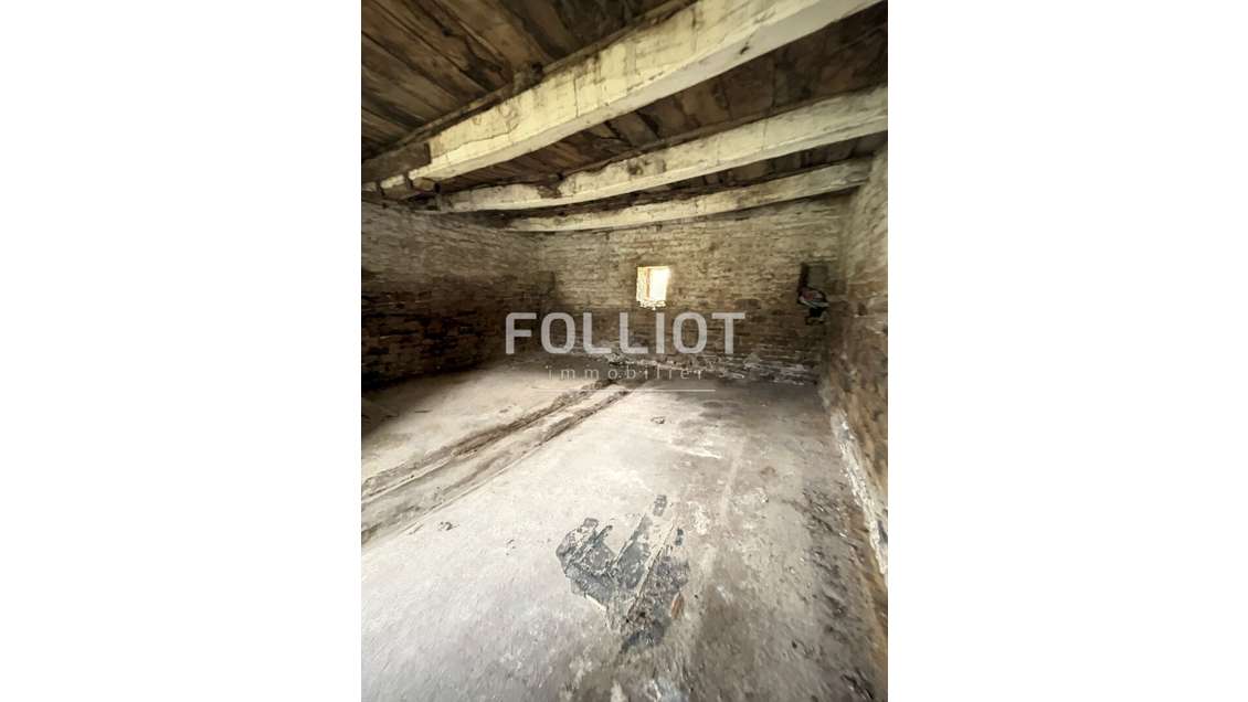 A louer parking / box 25m² à Saint Pierre Langers